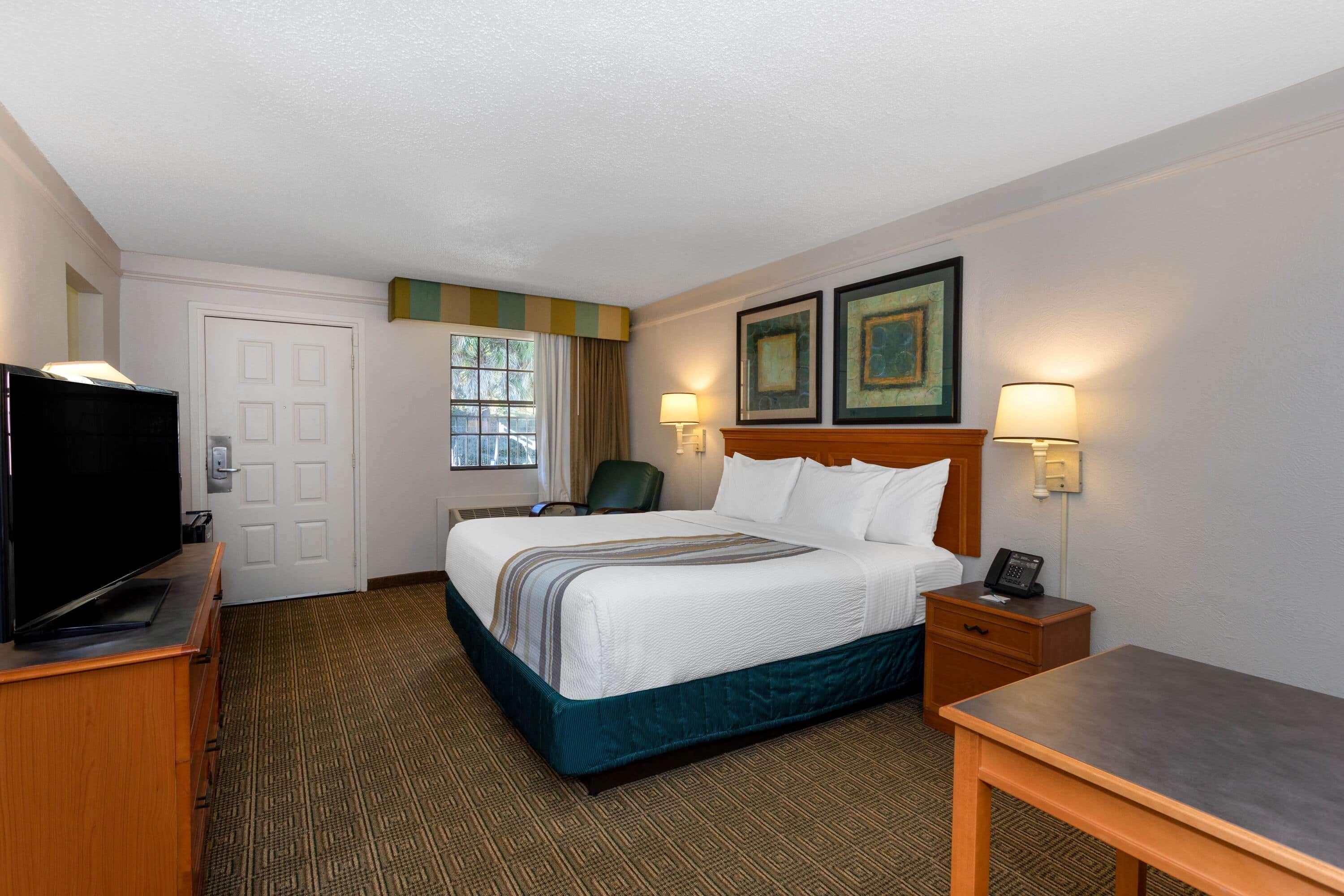 La Quinta Inn by Wyndham Tallahassee North Bagian luar foto