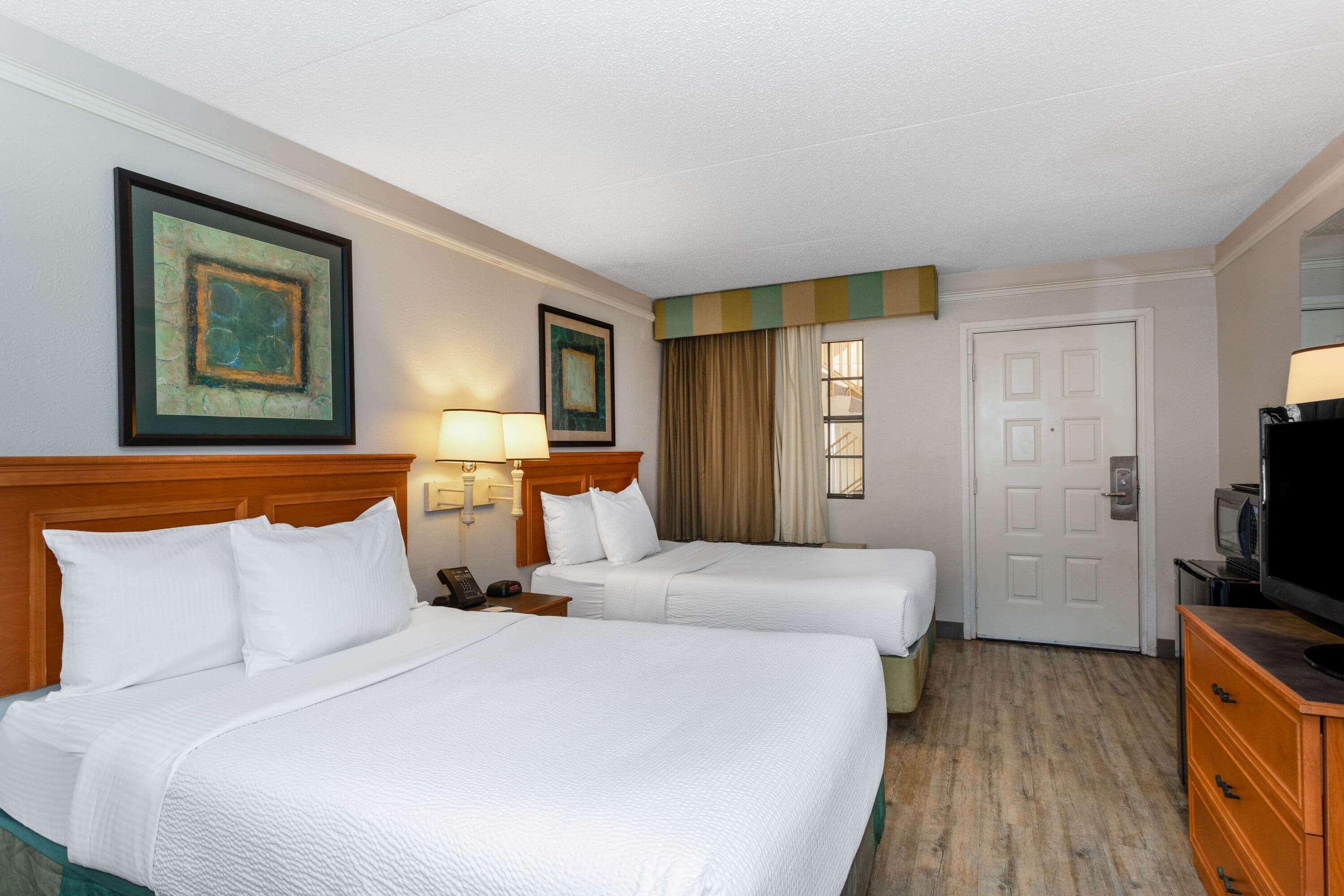 La Quinta Inn by Wyndham Tallahassee North Bagian luar foto
