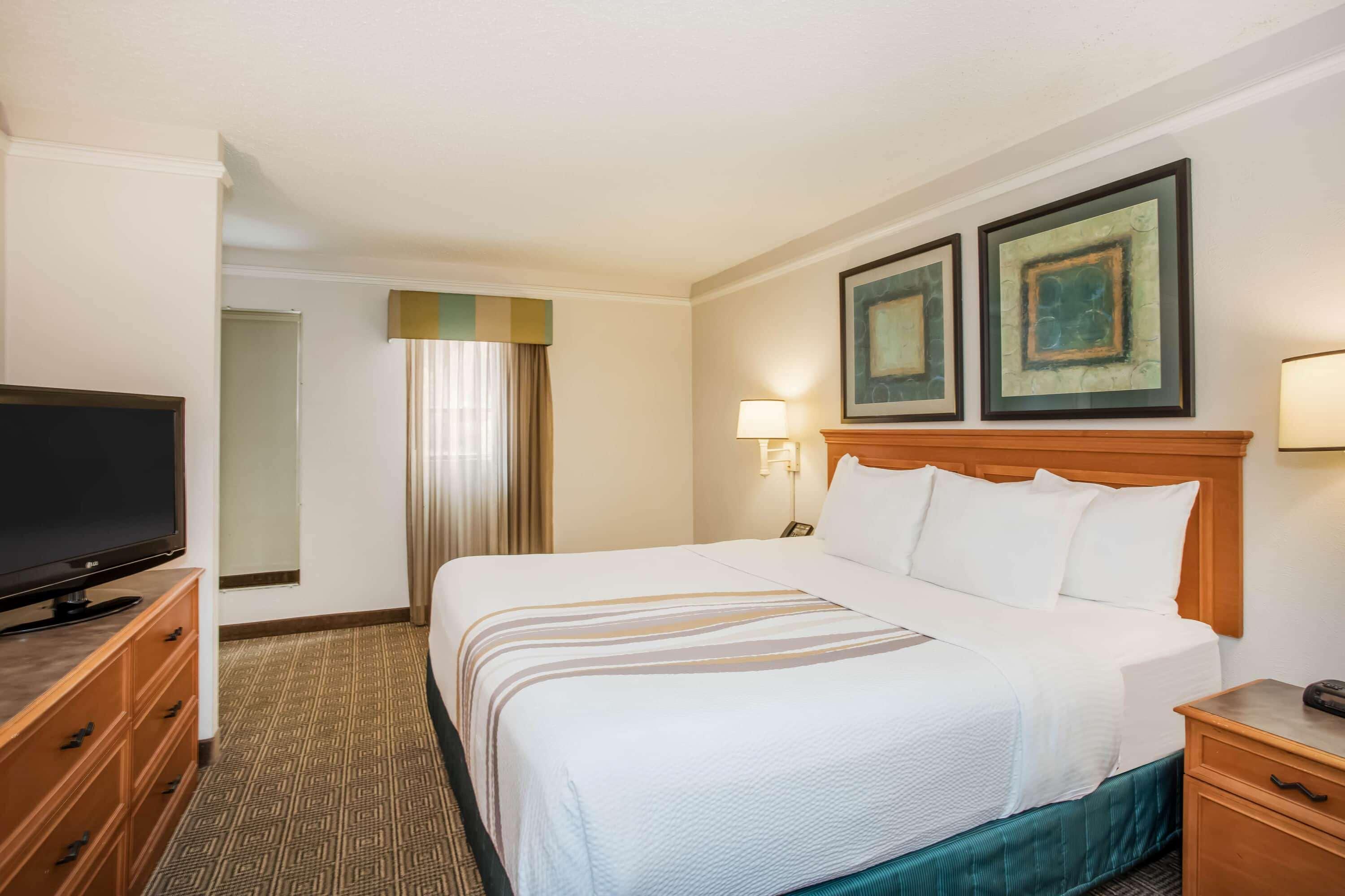 La Quinta Inn by Wyndham Tallahassee North Bagian luar foto