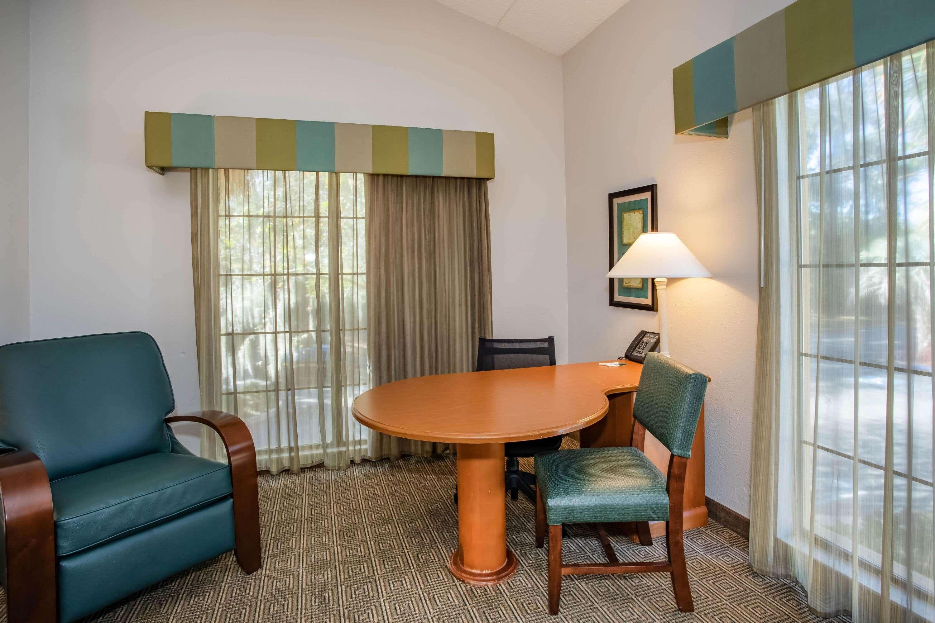 La Quinta Inn by Wyndham Tallahassee North Bagian luar foto