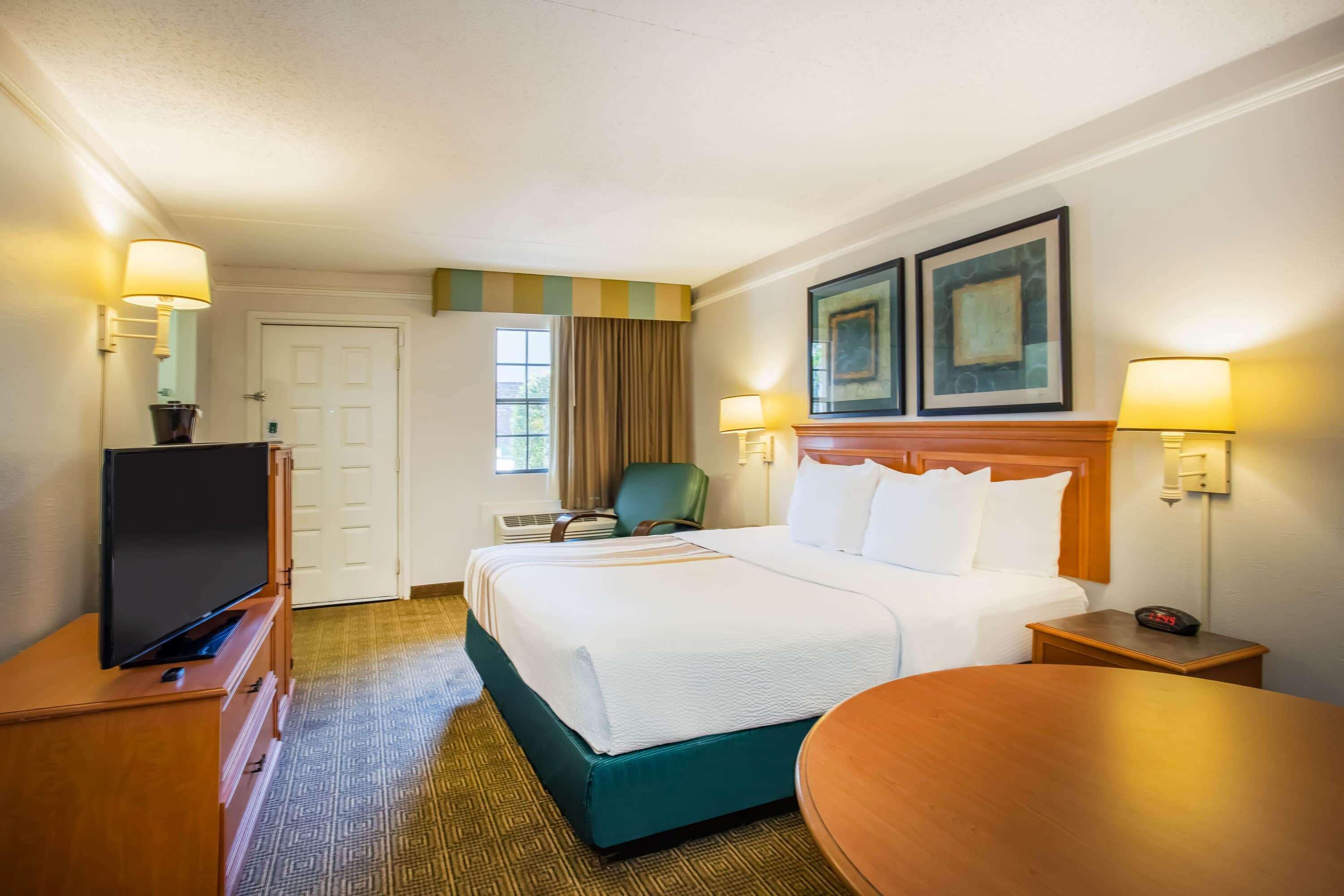 La Quinta Inn by Wyndham Tallahassee North Bagian luar foto